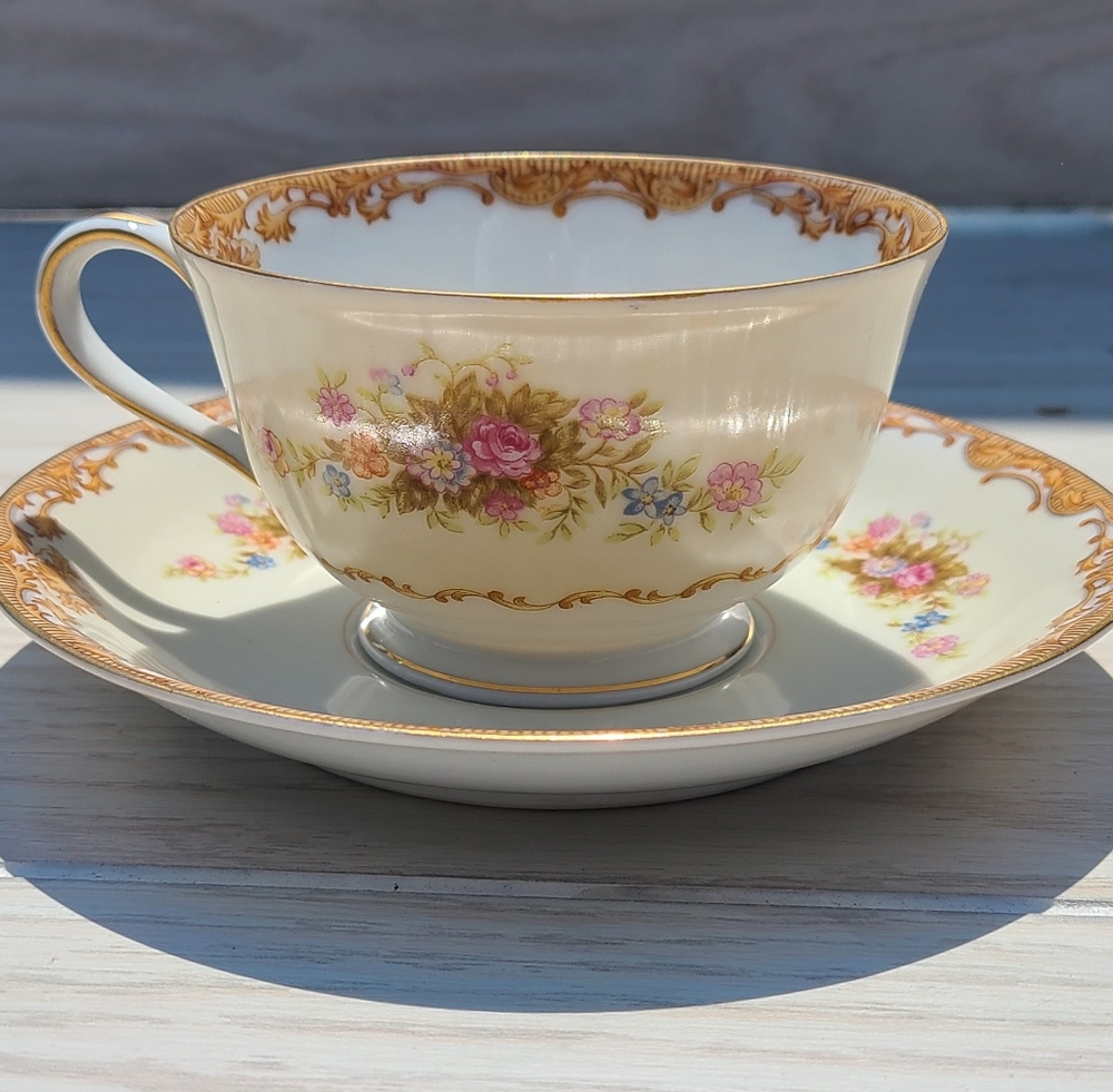 Vtg Aladdin Fine China Coronet Tea Cup And Saucer Set Madei Occupied Japan